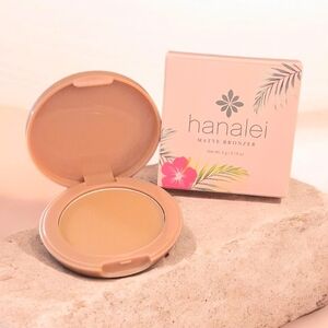 HANALEI  Matte Bronzer - Natural Tan